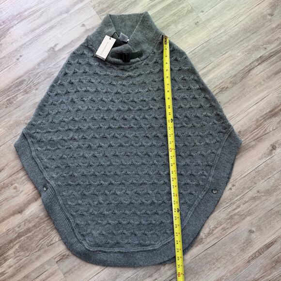 NWT Chiaramente Wool Blend High Neck Shawl Poncho Gray Textured Knit Made Italy - Picture 6 of 12